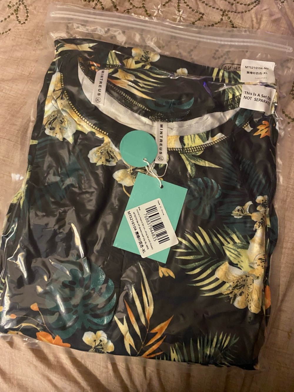 MintRUE Tropical Floral Tunic Top - Black & Green
